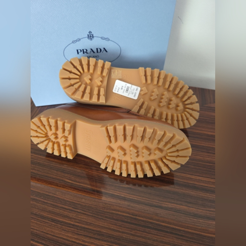 Prada Women's Brown Leather Shoes - Picture 10 of 12